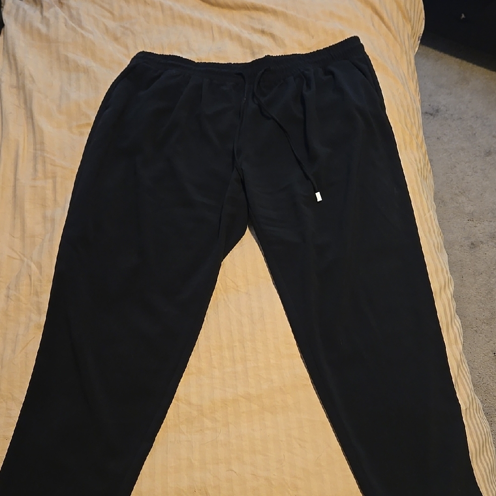 Jessica Black Sweatpants with Elastic Waistband and Tapered Leg
